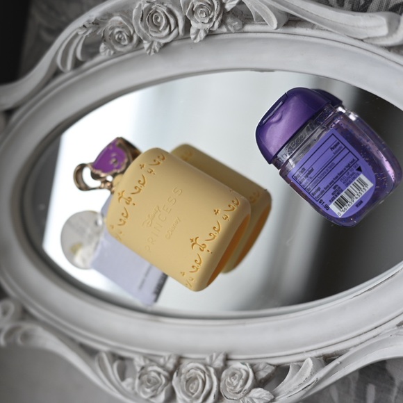 Bath & Body Works X Disney Princess Rapunzel Lantern Light Up Pocketbac Set- NWT - Picture 7 of 7